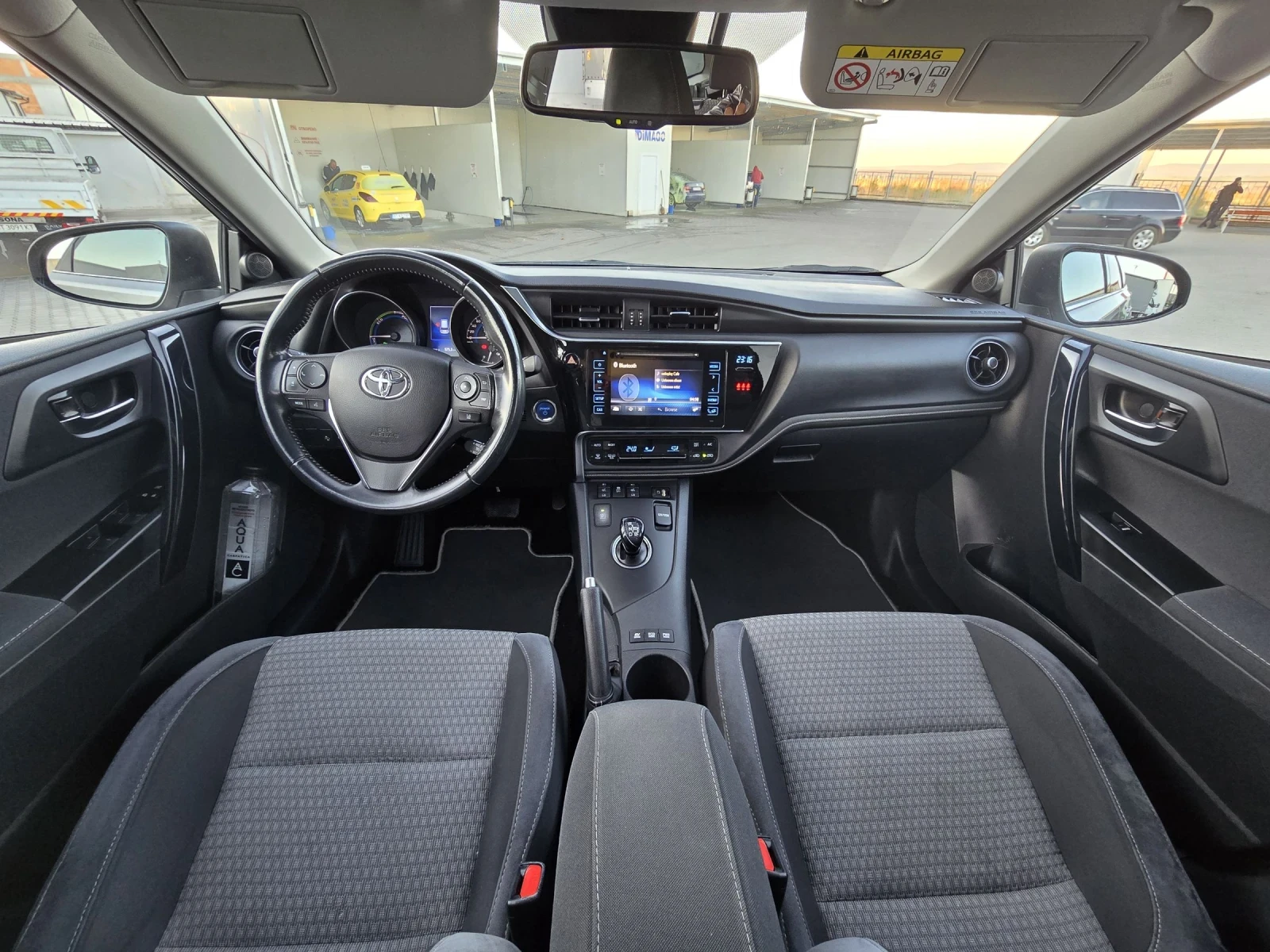 Toyota Auris Hybrid   | Mobile.bg   13