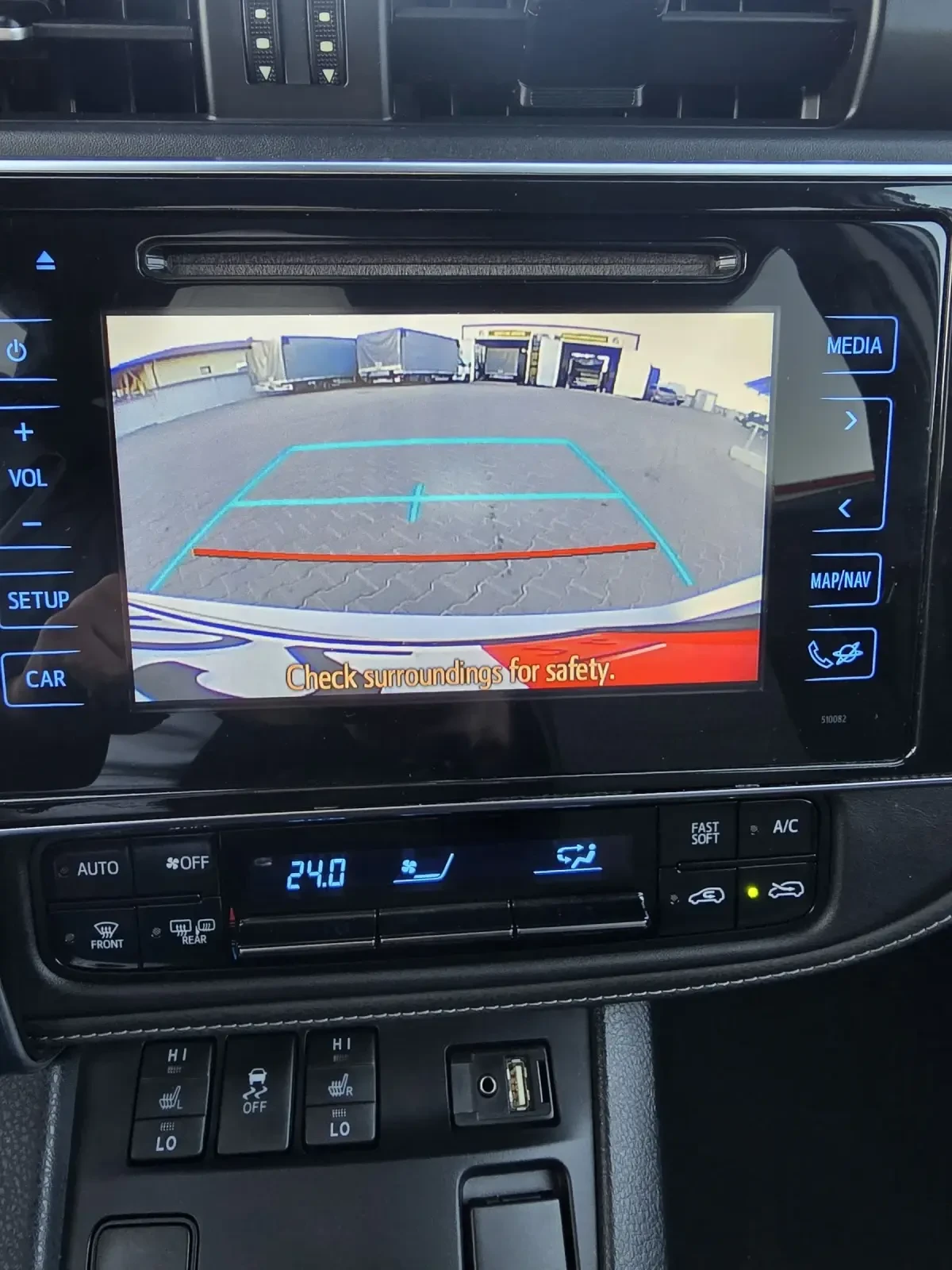 Toyota Auris Hybrid   | Mobile.bg   14