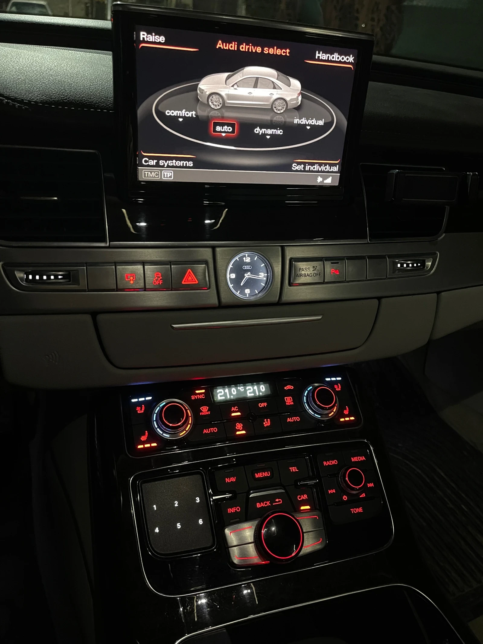 Audi A8 V8 4.2 TDI - изображение 4