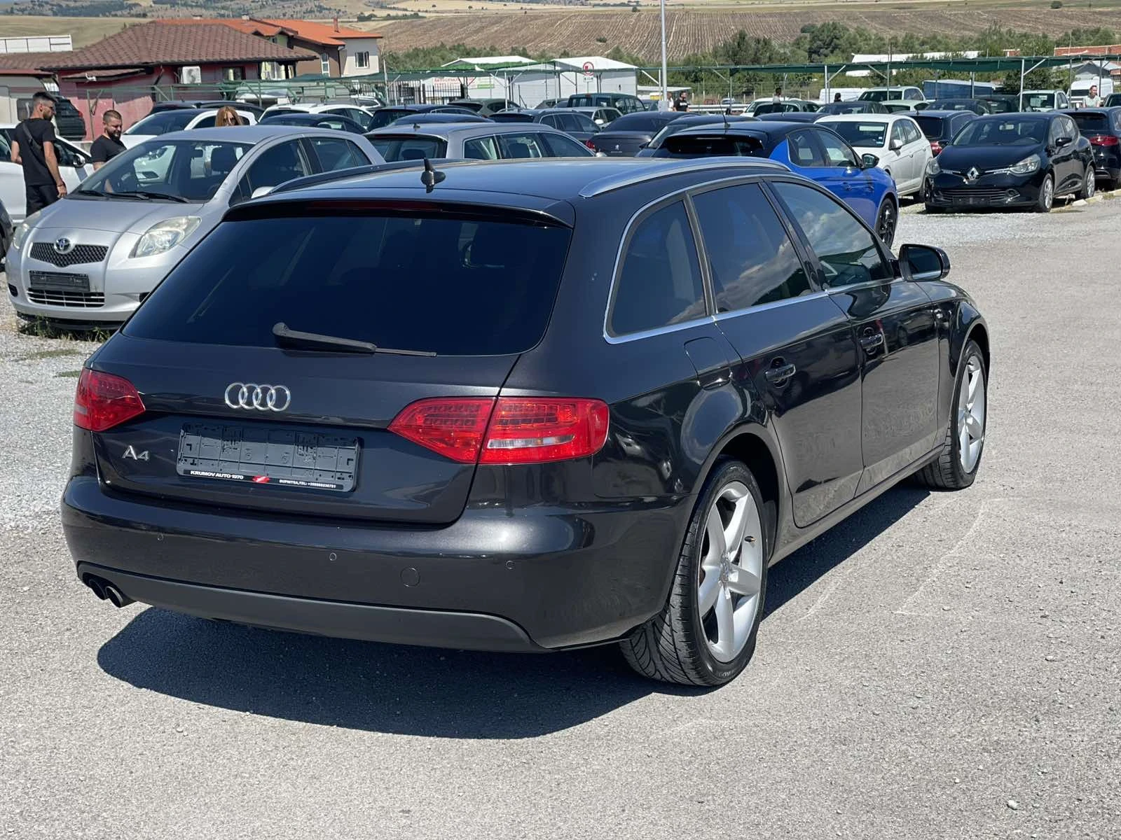 Audi A4 2.0 TDI S-Line - изображение 8