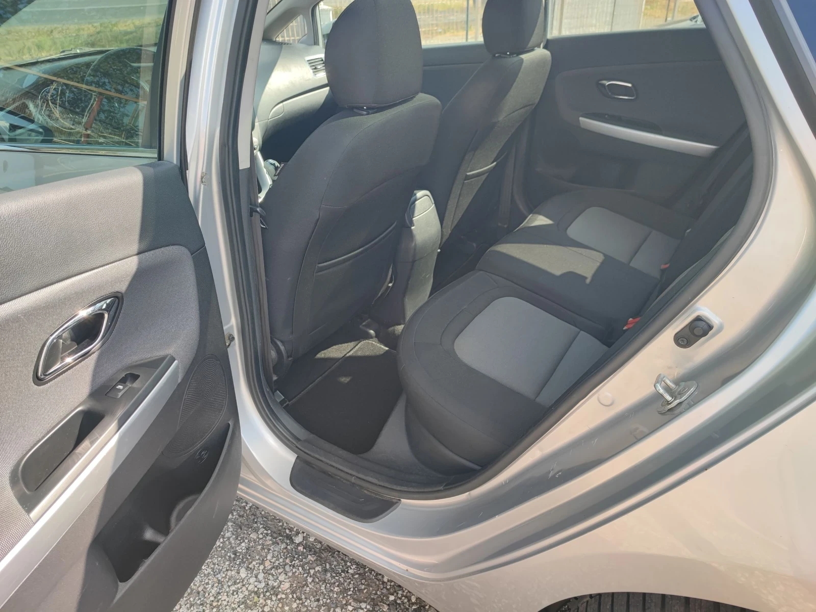 Kia Ceed 1.6 CRDI.FACE.128K | Mobile.bg — изображение 11