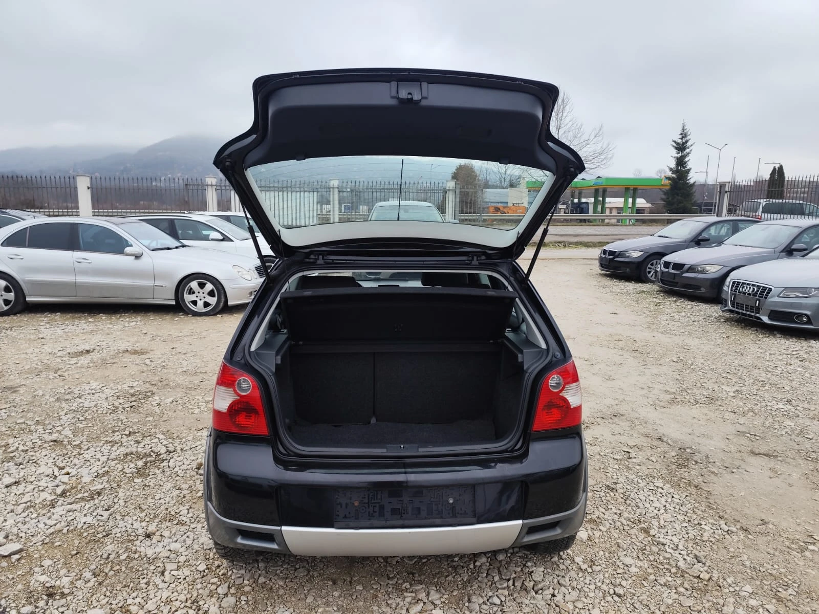 VW Polo POLO  CROSS 1.9 дизел 101коня - изображение 7