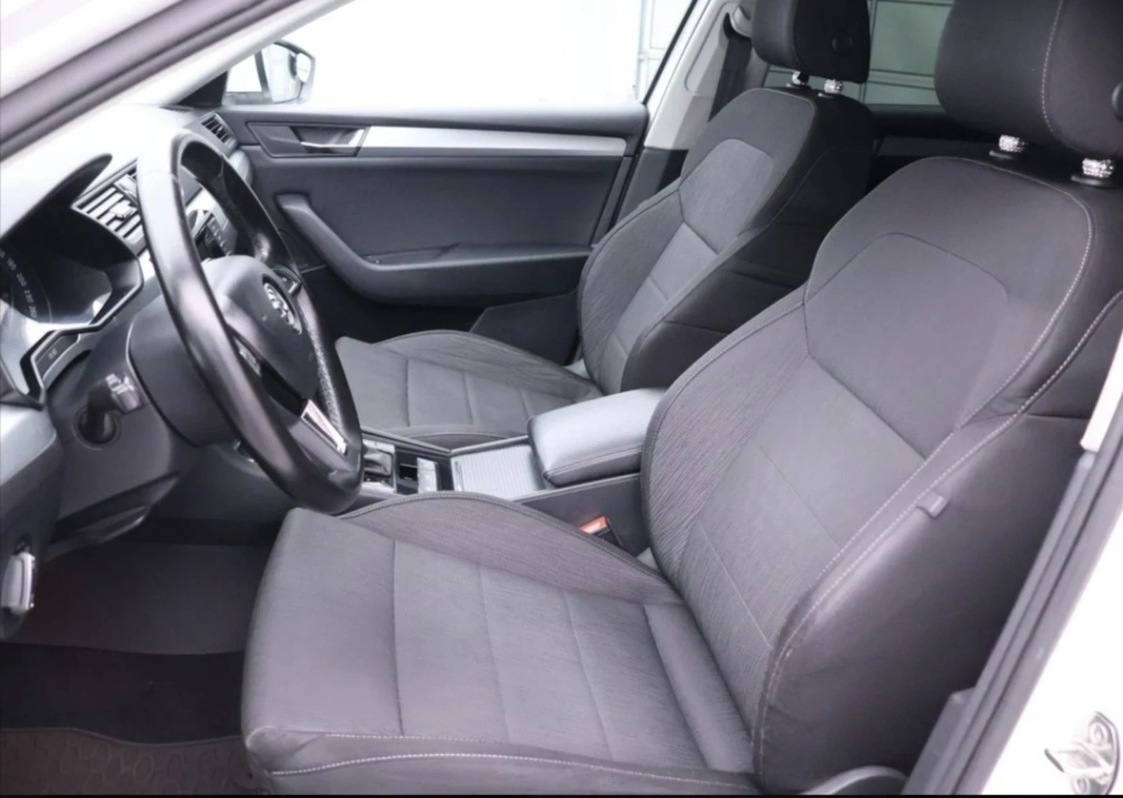 Skoda Superb 2.0 TDI DSG-7 Ambition  - изображение 10