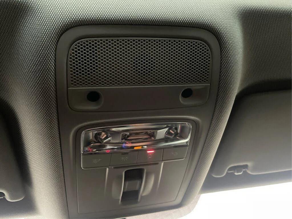 Audi A3 Technik 45 TFSI АвтоКредит  (ЦЕНА ДО БГ), снимка 10 - Автомобили и джипове - 53804152