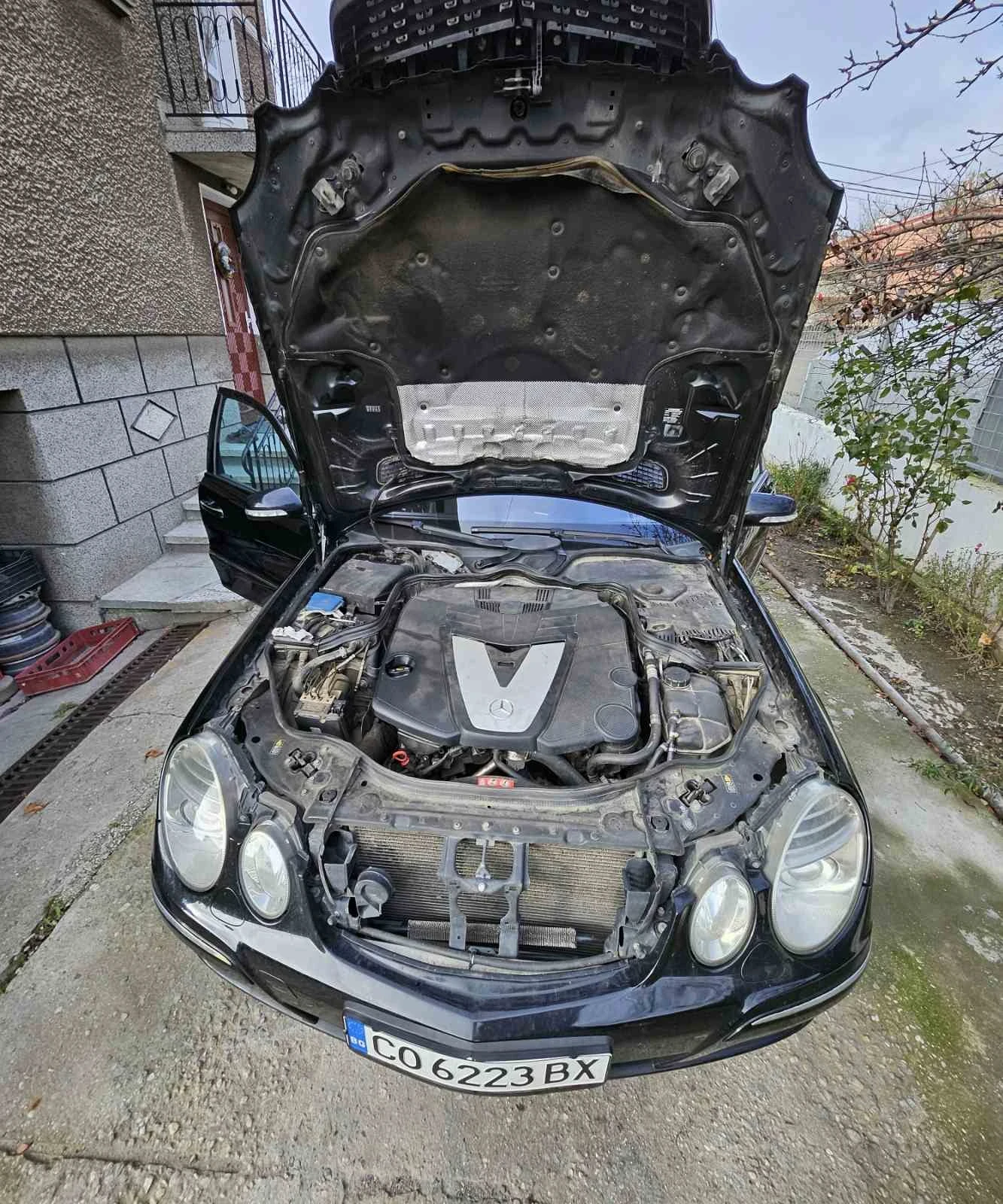 Mercedes-Benz E 320 W211, снимка 11 - Автомобили и джипове - 53876307