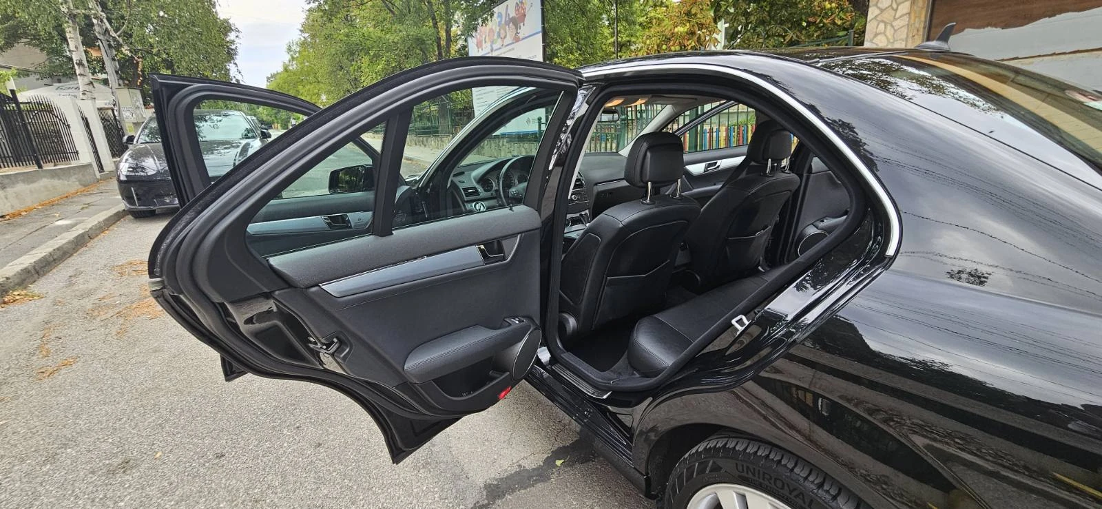 Mercedes-Benz C 230, снимка 7 - Автомобили и джипове - 53888889