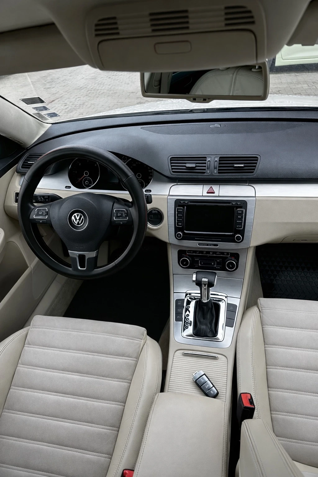 VW Passat, снимка 11 - Автомобили и джипове - 54098619