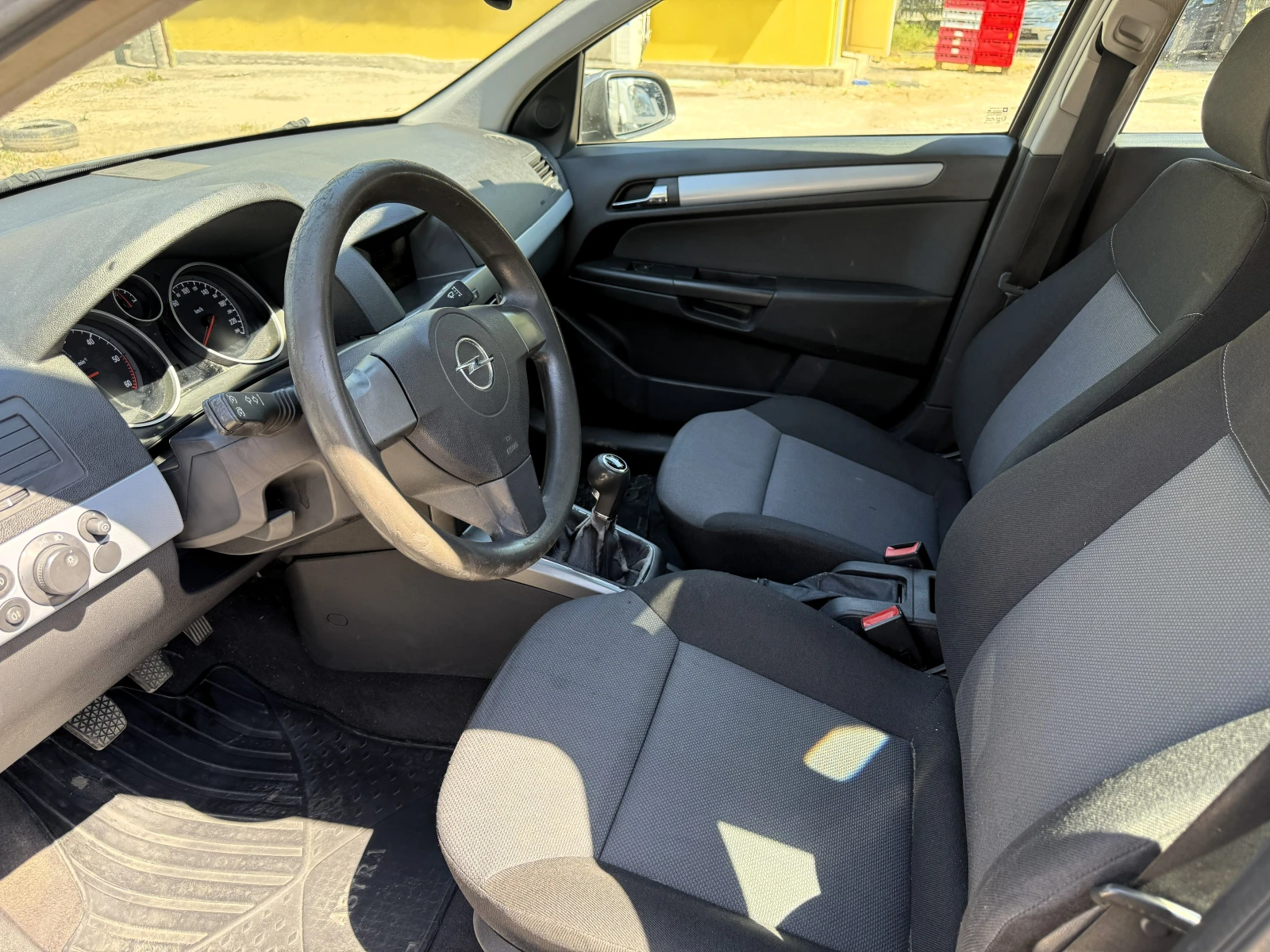 Opel Astra 1.7 CDTI 80 к.с. Учебен, снимка 9 - Автомобили и джипове - 54326148
