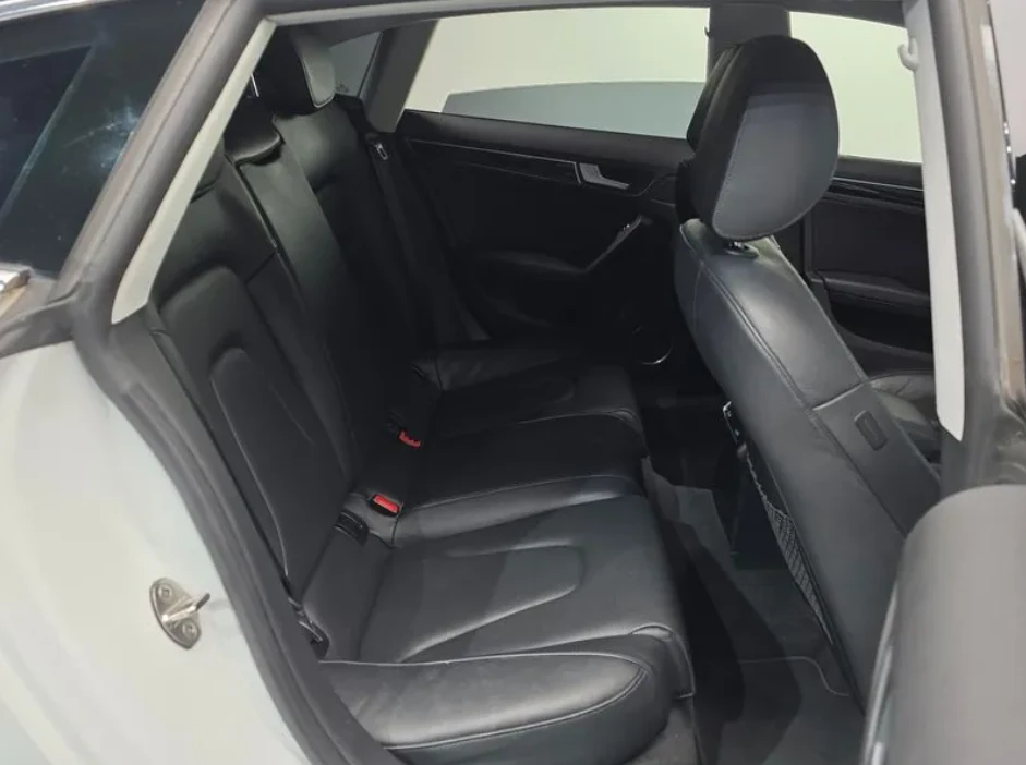 Audi A5 35 TDI Quattro 8TA, снимка 10 - Автомобили и джипове - 54467369