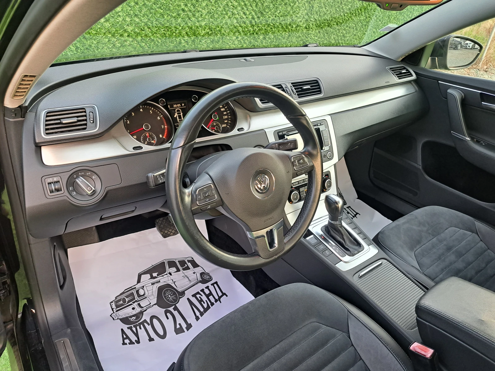 VW Passat 2.0TFSI* 211кс* HIGHTLINE* 117000км., снимка 13 - Автомобили и джипове - 54629472