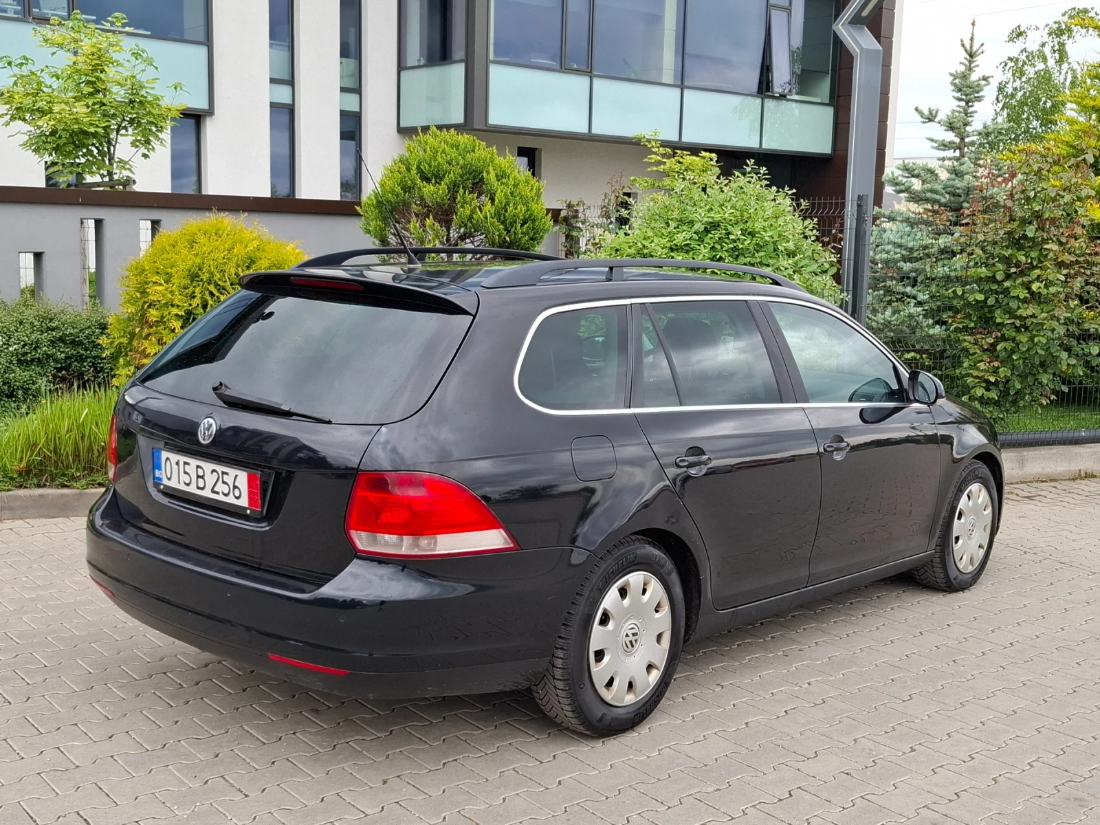 VW Golf 1.9TDI* (105кс)* * FACELIFT* * НОВ ВНОС* * , снимка 13 - Автомобили и джипове - 54643850