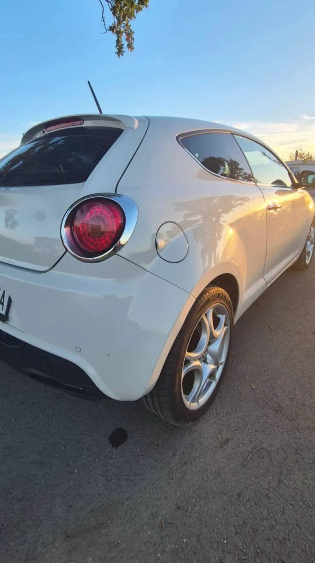 Alfa Romeo MiTo 1.3Jtdm климатроник парктроник Start/Stop, снимка 4 - Автомобили и джипове - 54698003