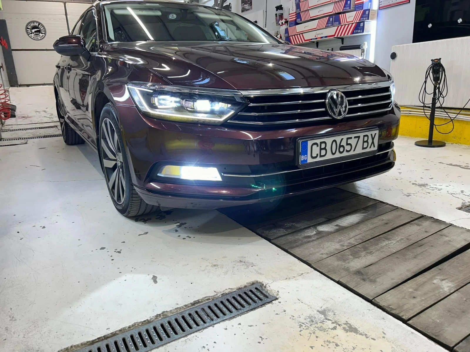 VW Passat, снимка 15 - Автомобили и джипове - 54768959