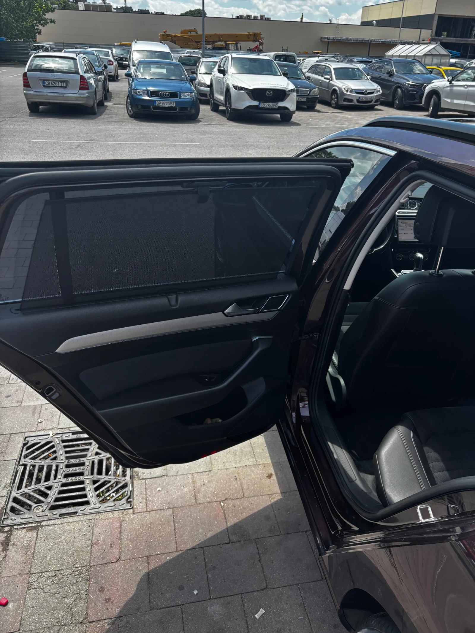 VW Passat, снимка 11 - Автомобили и джипове - 54768959