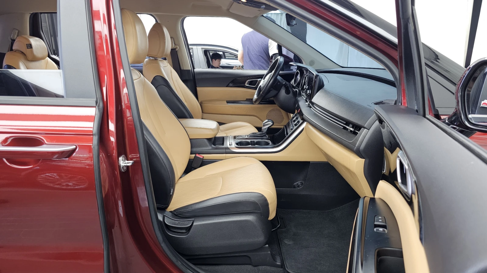 Kia Carnival ПОДГРЕВ ВОЛАН* КРАЙНА ЦЕНА, снимка 11 - Автомобили и джипове - 55595017