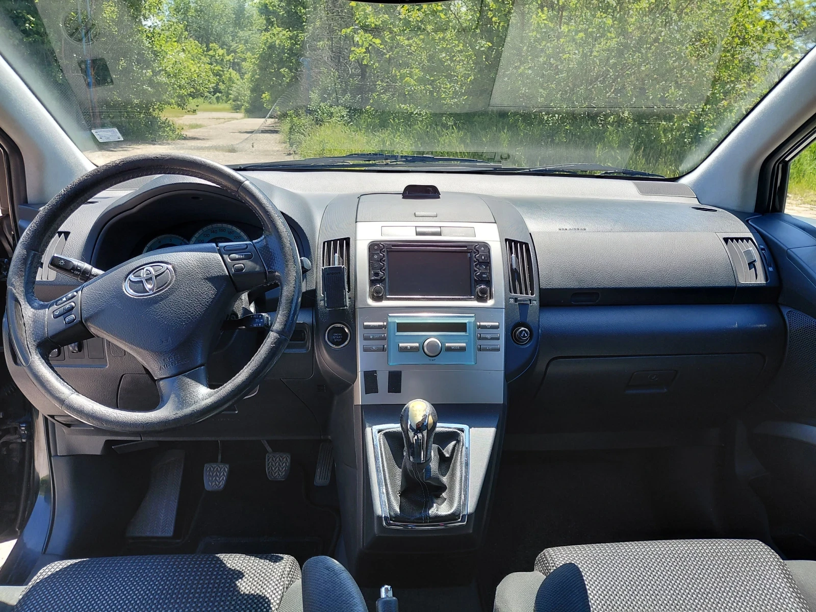 Toyota Corolla verso D-4D