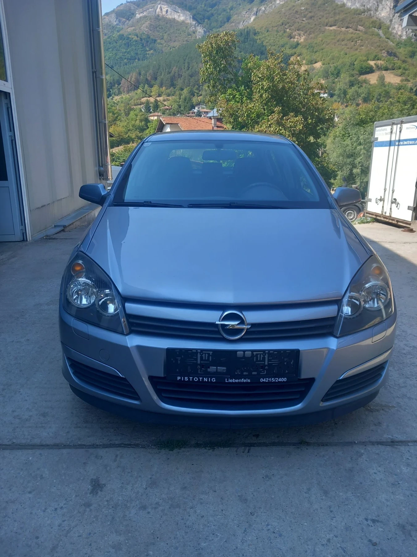 Opel Astra 1.4, снимка 2 - Автомобили и джипове - 56144873