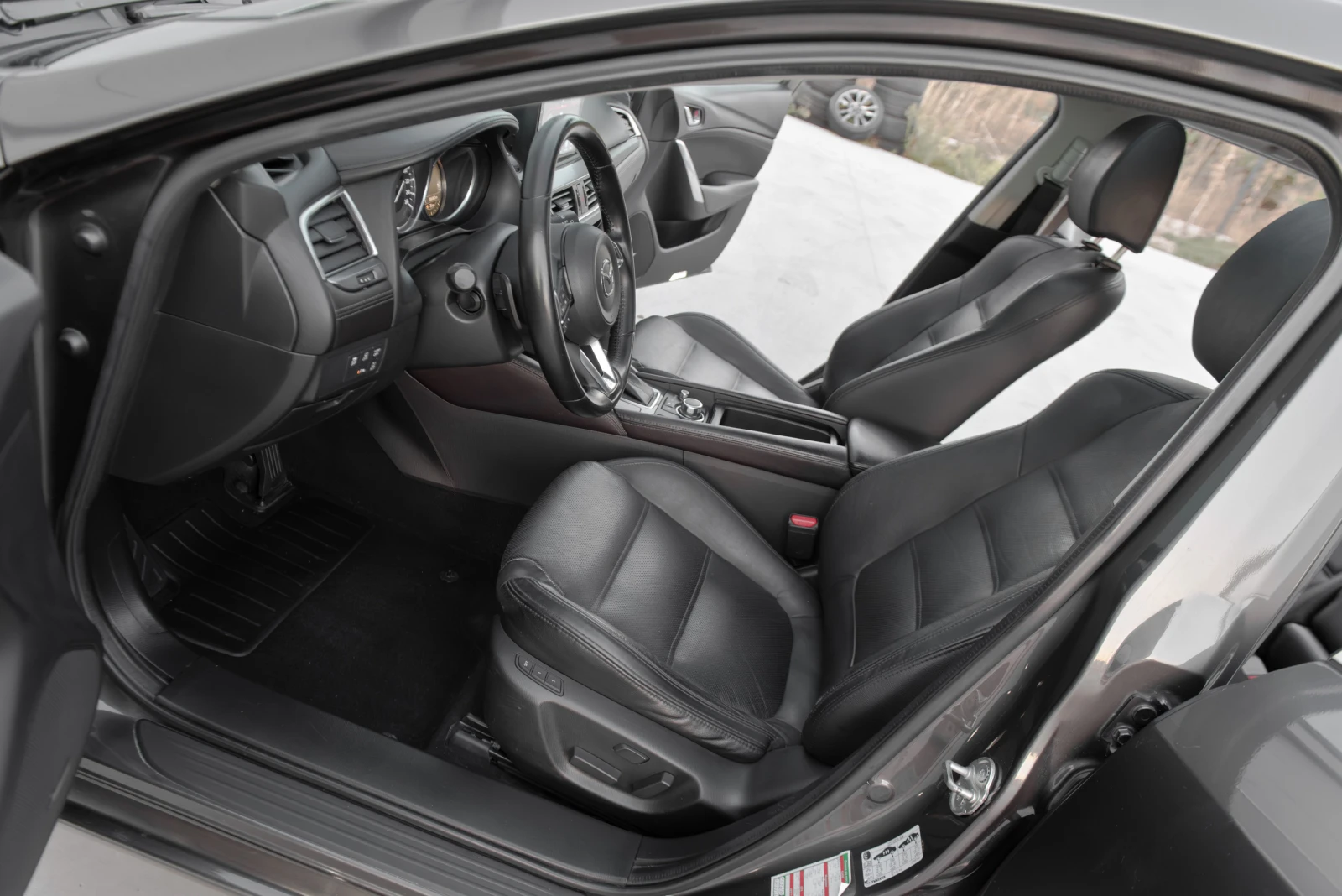 Mazda 6 2.2D * Автомат* , снимка 9 - Автомобили и джипове - 56205574