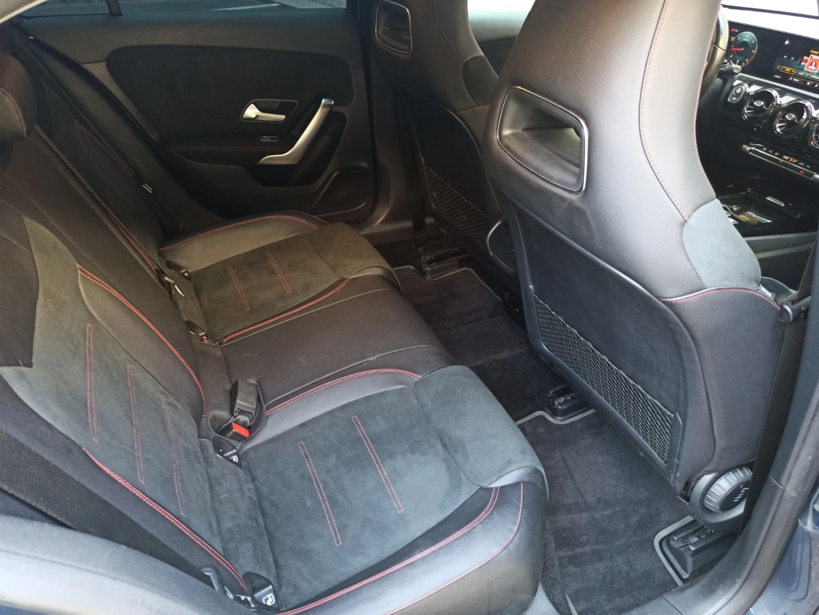 Mercedes-Benz A 200 D   AMG pack, снимка 8 - Автомобили и джипове - 56256797