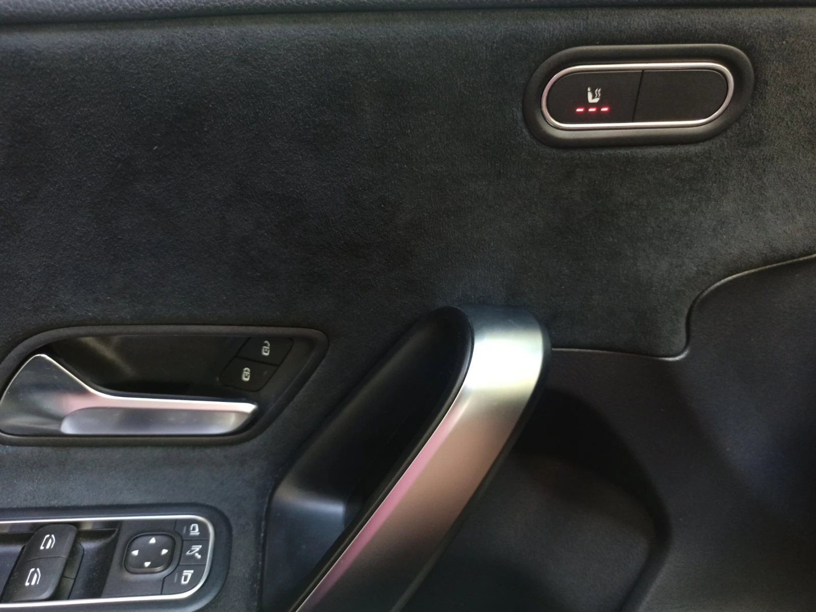 Mercedes-Benz A 200 D   AMG pack, снимка 10 - Автомобили и джипове - 56256797