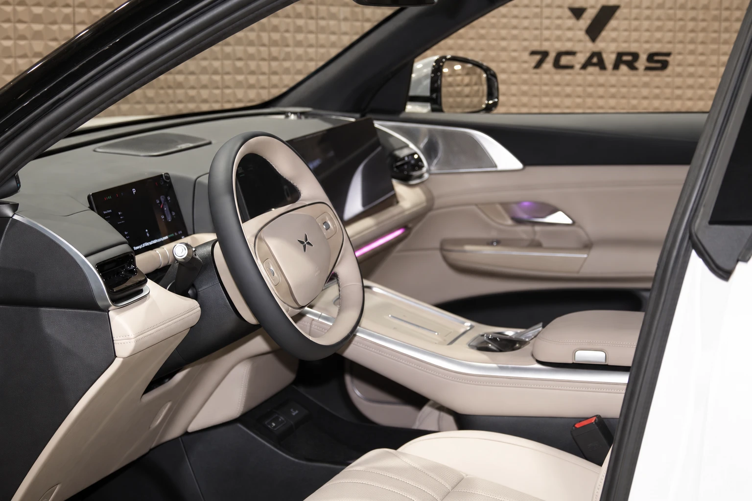 Xpeng G9 Performance AWD| Фабрична Гаранция, снимка 6 - Автомобили и джипове - 56724289