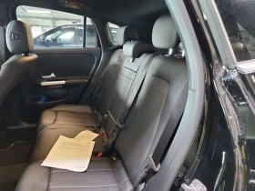 Mercedes-Benz GLA * 250 * ПОДГРЕВ * ОБДУХВАНЕ * 360 КАМЕРА * , снимка 12