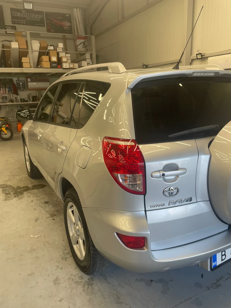 Toyota Rav4 2Vvti, снимка 17 - Автомобили и джипове - 47684988