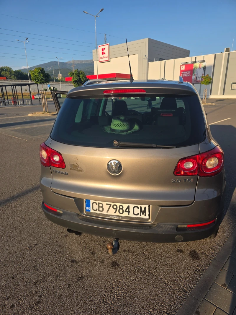 VW Tiguan 2.0 170h.p, снимка 8 - Автомобили и джипове - 52665887