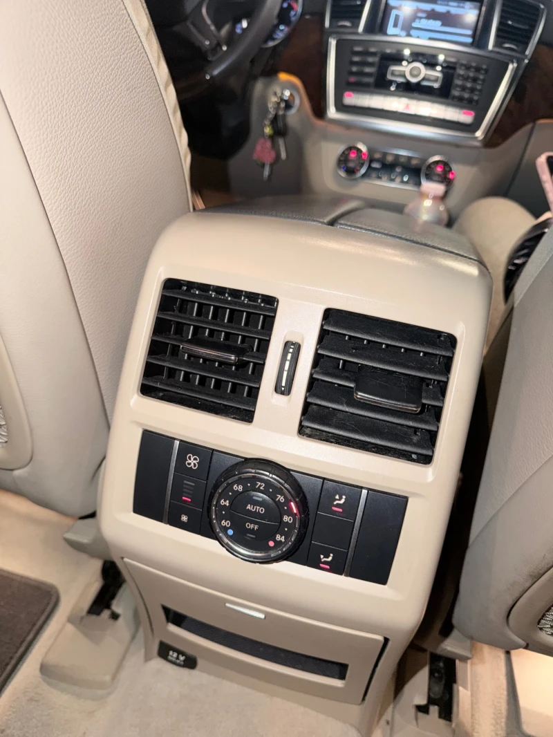 Mercedes-Benz GL 550 Mercedes-Benz GL 550 | V8 Biturbo | 4MAT, снимка 8 - Автомобили и джипове - 53360835