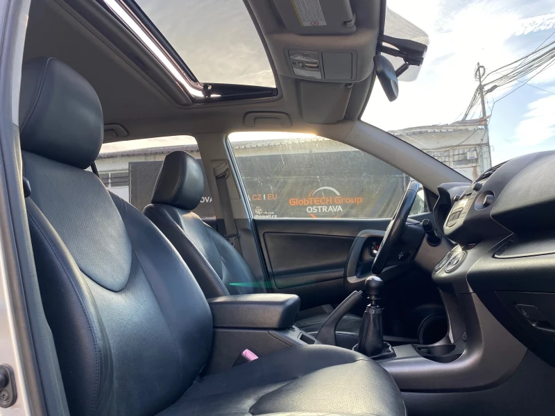 Toyota Rav4 2.2D150P.s Euro5, снимка 12 - Автомобили и джипове - 53479273