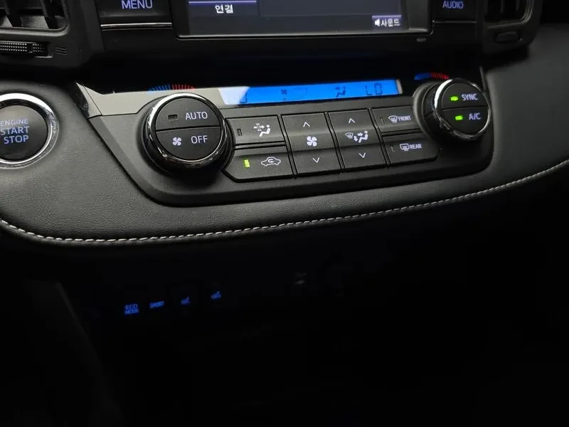 Toyota Rav4 2.5 2Wd, снимка 17 - Автомобили и джипове - 55700919