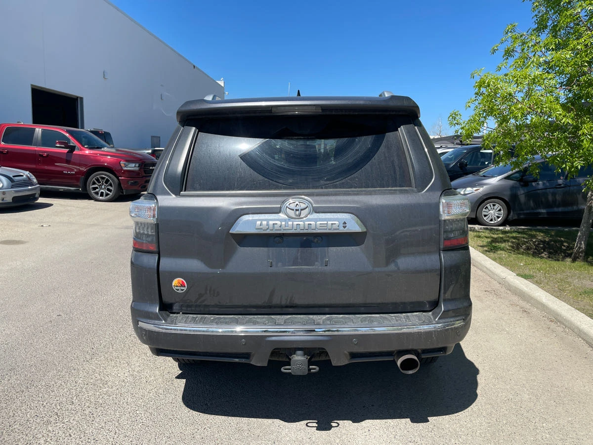 Toyota 4runner * SR5* * АвтоКредит*  - изображение 4