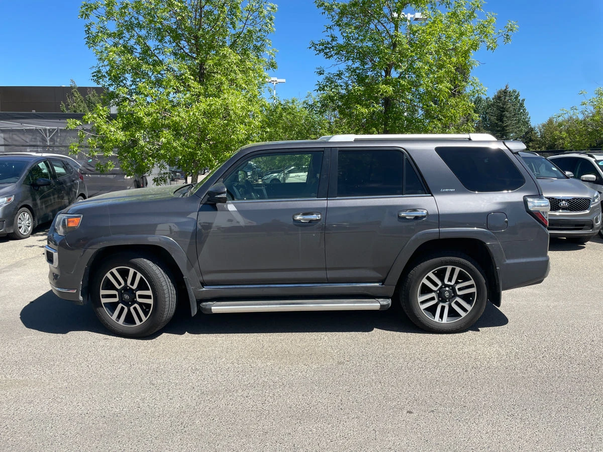 Toyota 4runner * SR5* * АвтоКредит*  - изображение 2