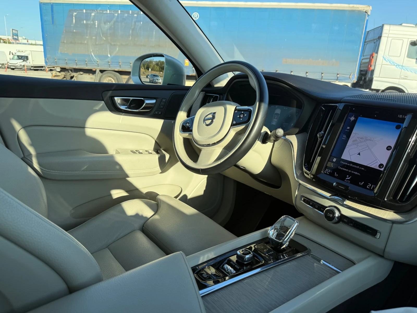 Volvo XC60 B5 INSCRIPTION MILD HYBRID  - изображение 9