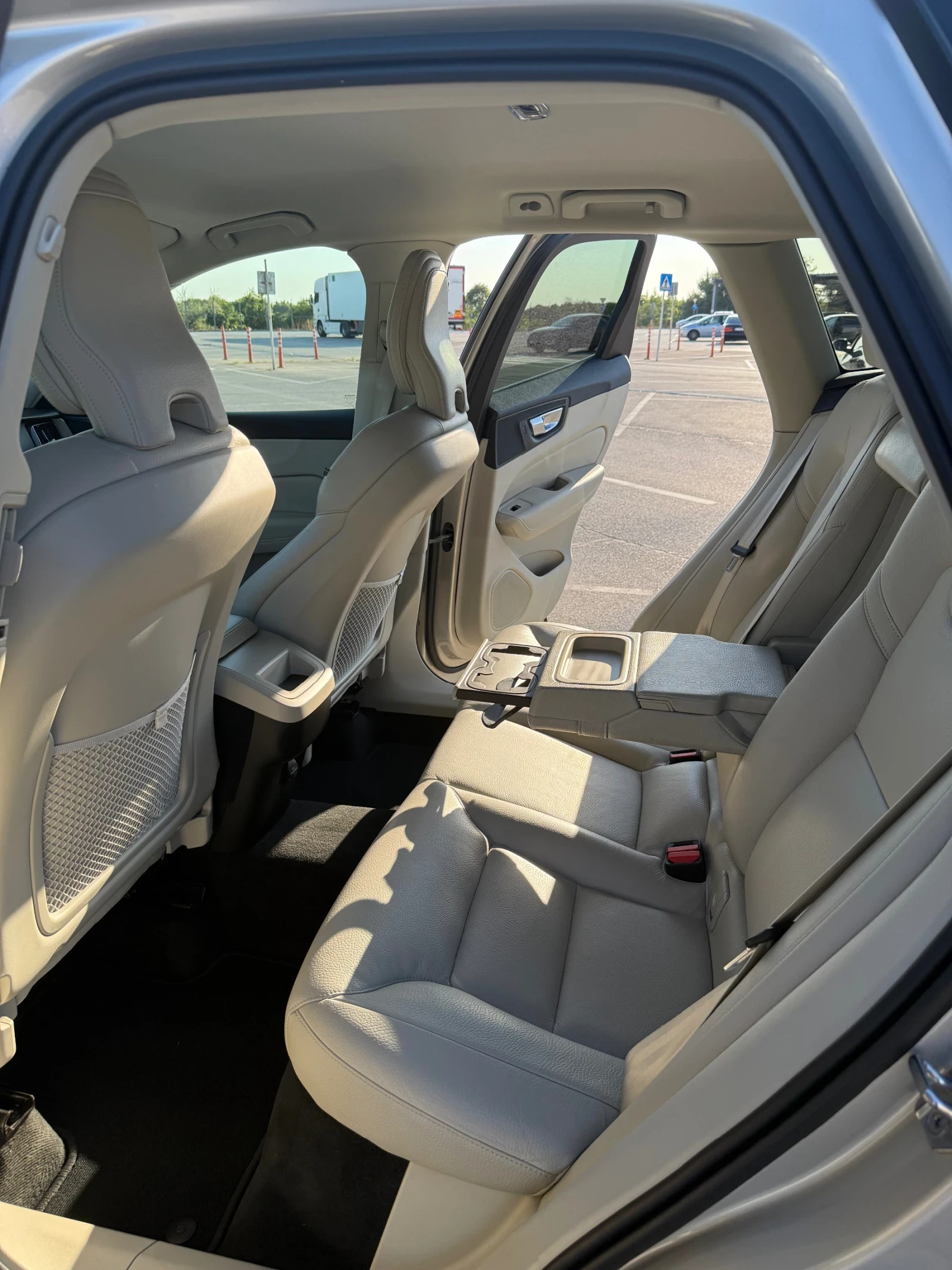 Volvo XC60 B5 INSCRIPTION MILD HYBRID  | Mobile.bg   11