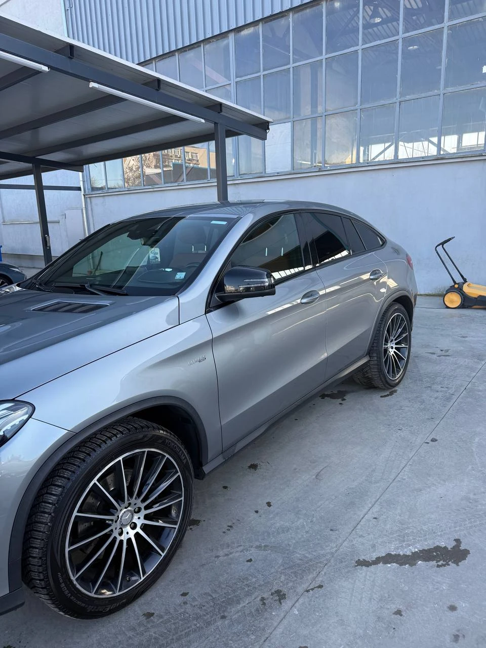 Mercedes-Benz GLE 43 AMG, снимка 4 - Автомобили и джипове - 53826861