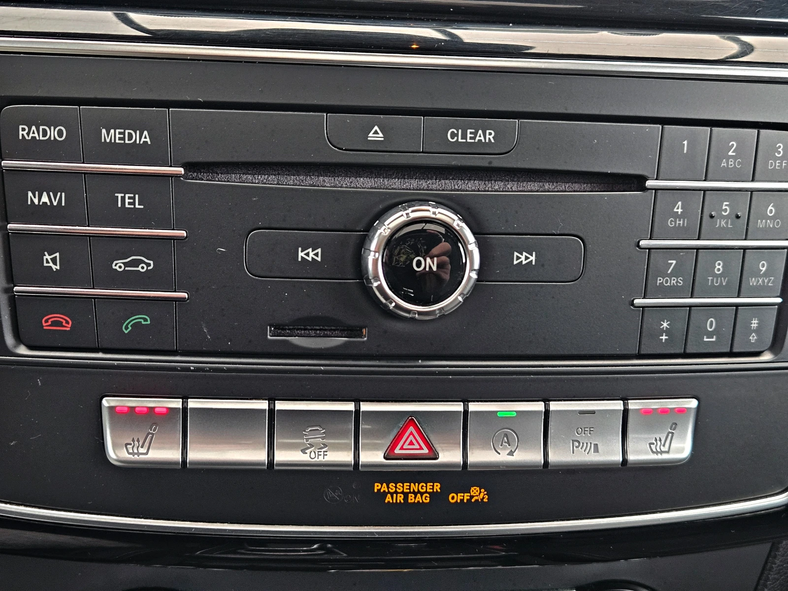 Mercedes-Benz GLE 350 AMG/PANO/DISTR/360CAMERA/ВАККУМ/ПОДГРЕВ/HARMAN/LIZ, снимка 11 - Автомобили и джипове - 54147184