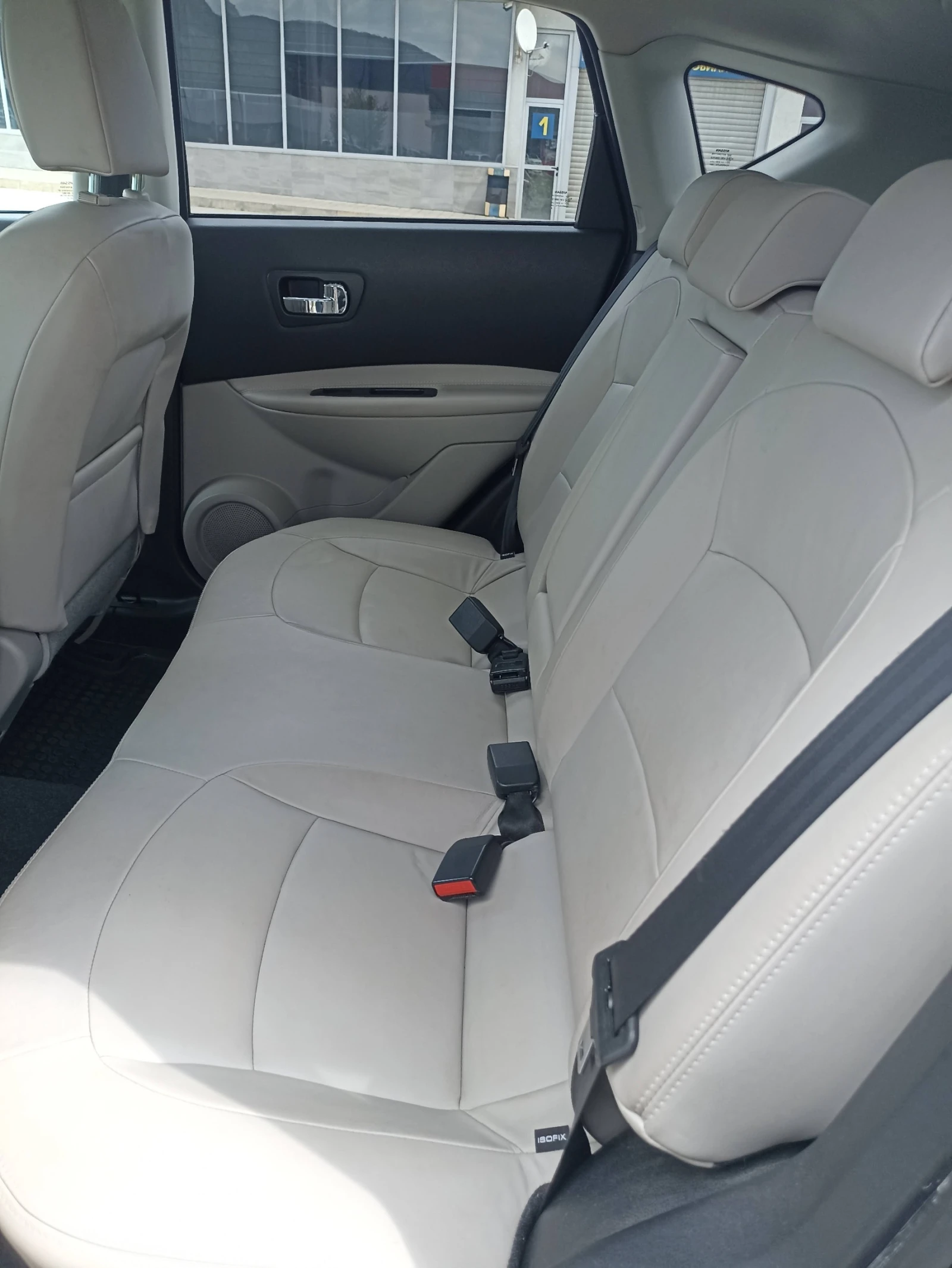 Nissan Qashqai 2.0 (141 Hp) 4x4 CVT, снимка 8 - Автомобили и джипове - 54383953
