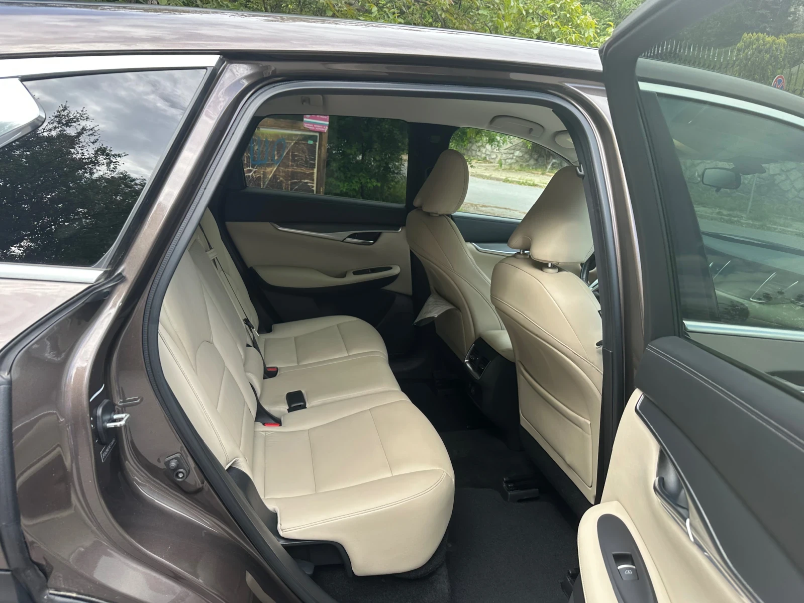 Infiniti QX50, снимка 12 - Автомобили и джипове - 54632358