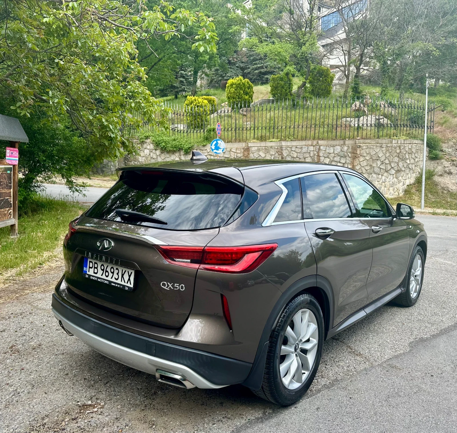 Infiniti QX50, снимка 4 - Автомобили и джипове - 54632358