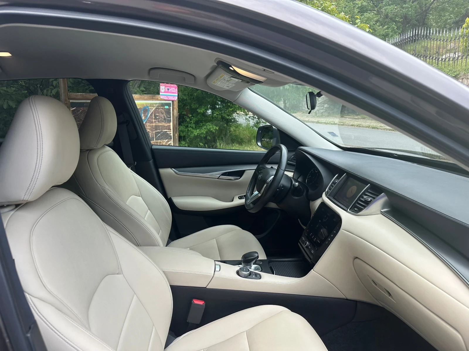 Infiniti QX50, снимка 11 - Автомобили и джипове - 54632358
