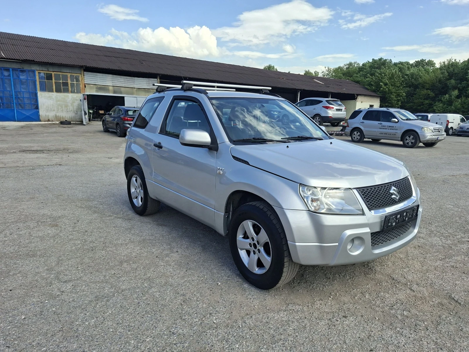 Suzuki Grand vitara 1.6 BENZIN, снимка 3 - Автомобили и джипове - 54702310
