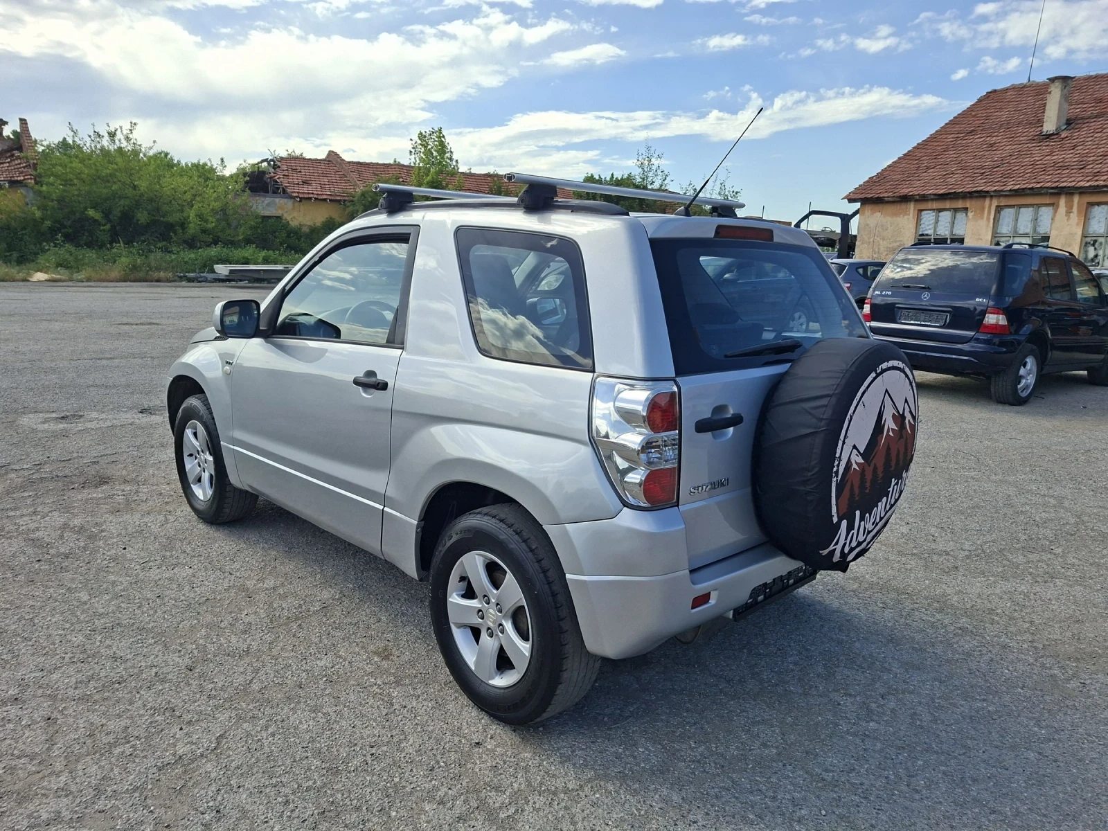 Suzuki Grand vitara 1.6 BENZIN, снимка 7 - Автомобили и джипове - 54702310
