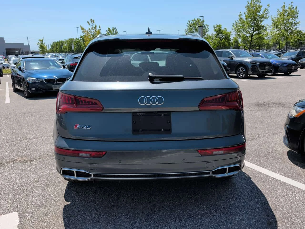 Audi SQ5 Technik/CARFAX/ДИСТРОНИК/360 КАМЕРА/ПОДГРЕВ/ПАНО, снимка 4 - Автомобили и джипове - 54956331
