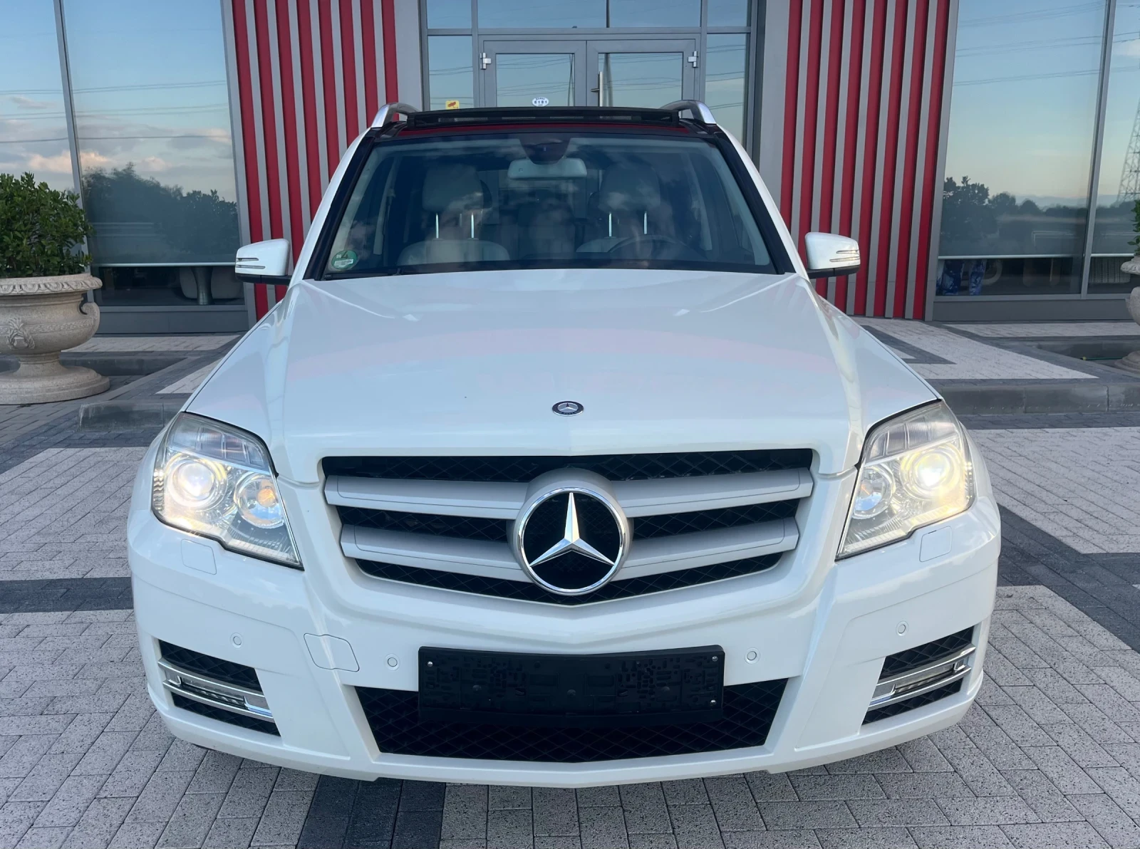 Mercedes-Benz GLK 350CDI Sport/ПАНОРАМА, снимка 2 - Автомобили и джипове - 54981320