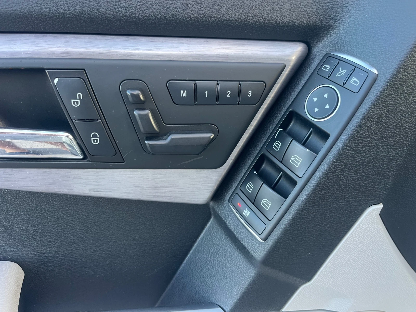Mercedes-Benz GLK 350CDI Sport/ПАНОРАМА, снимка 15 - Автомобили и джипове - 54981320
