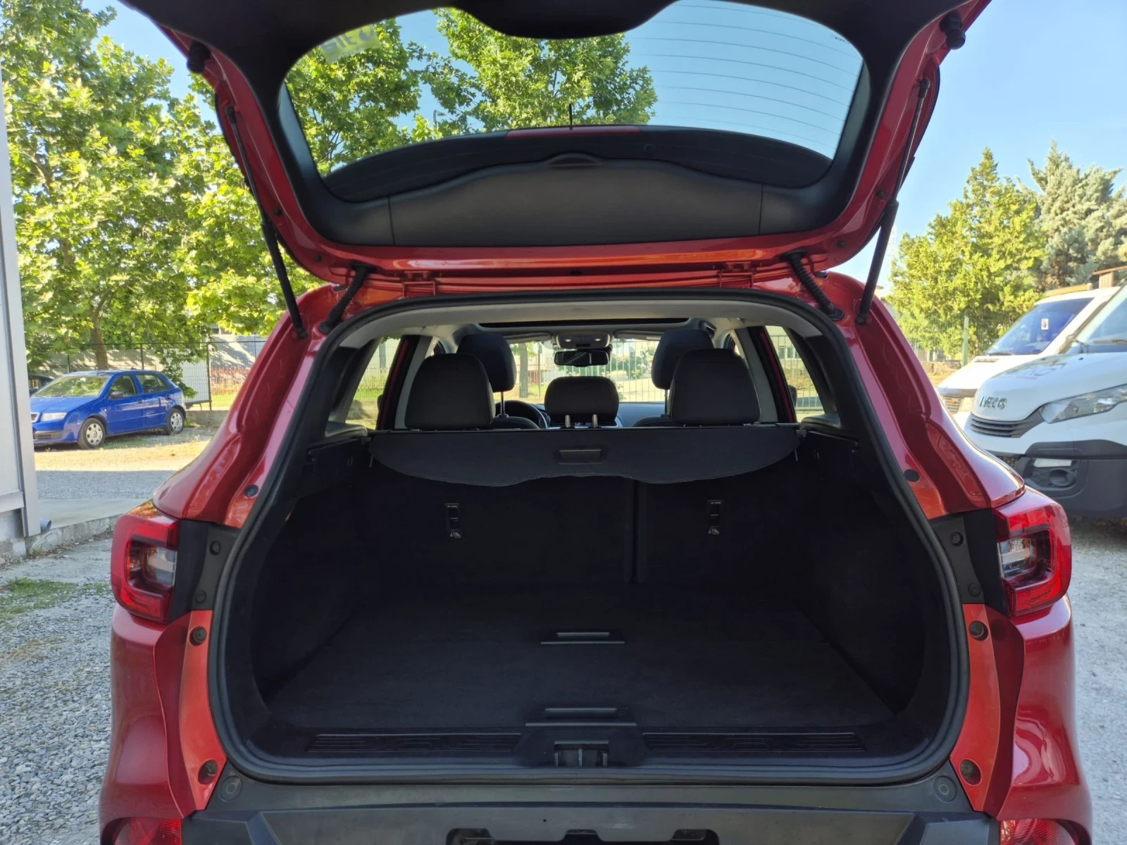 Renault Kadjar 1.5dci+ Avtomat+ Panorama, снимка 10 - Автомобили и джипове - 55000385