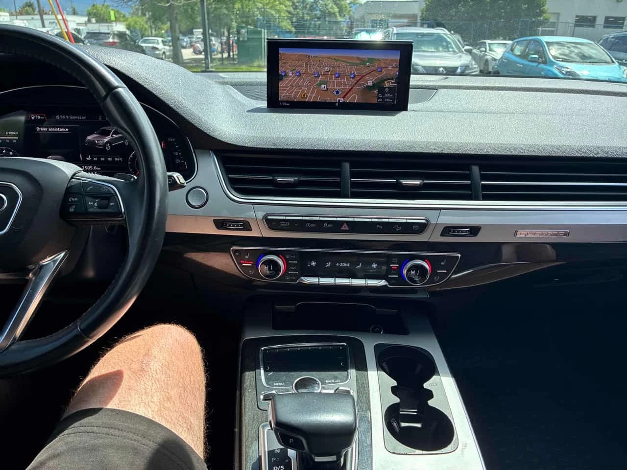Audi Q7 * PROGRESSIV * CARFAX * ОПЦИЯ ЗА ФИНАНСИРАНЕ, снимка 8 - Автомобили и джипове - 55286170