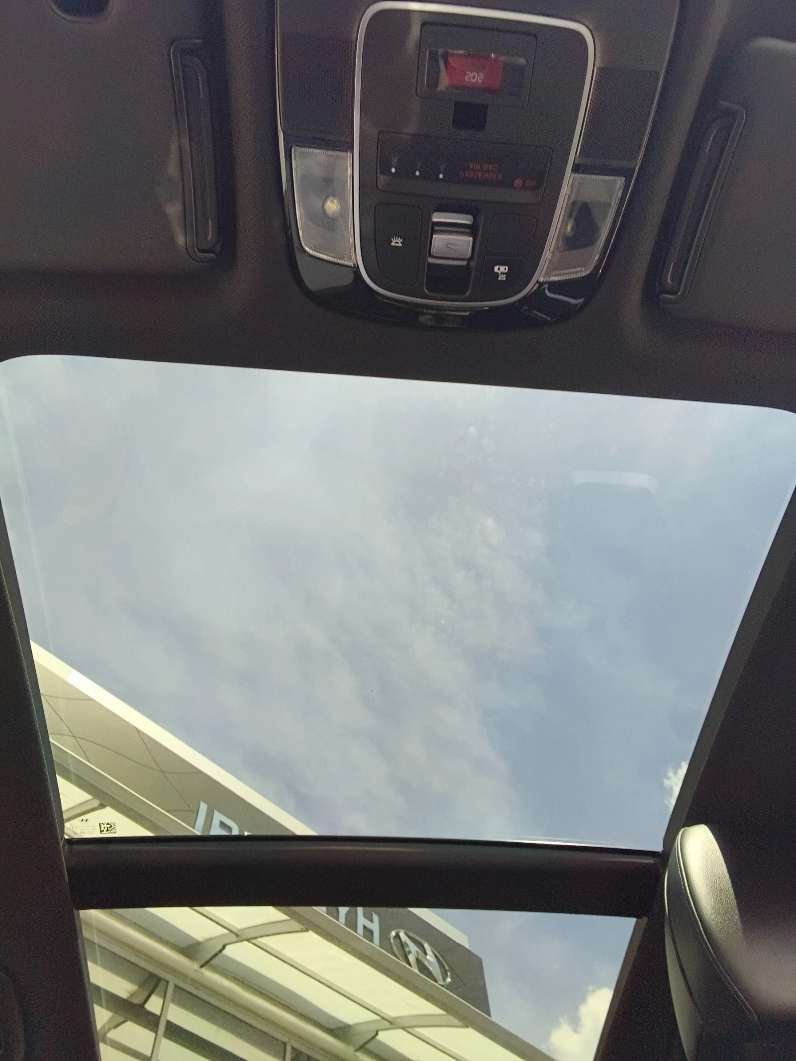 Hyundai Tucson PREMIUM HYBRID AWD, снимка 13 - Автомобили и джипове - 55444388