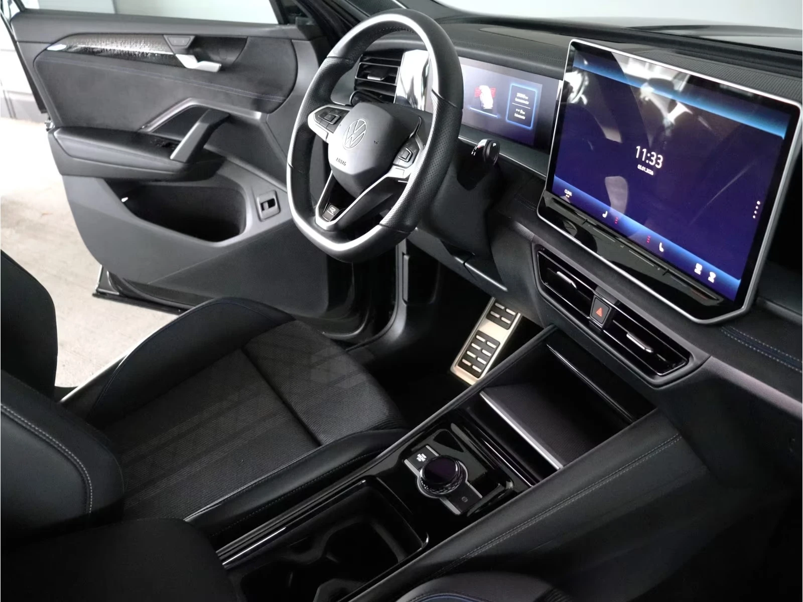 VW Tayron 2.0 TDI 4-MOTION R-LINE HEAD-UP 360-CAM 7-МЕСТЕН, снимка 10 - Автомобили и джипове - 55558689